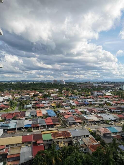 teo resident 2 vivacity jazz suite 4 Kuching Exterior foto